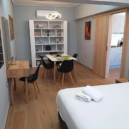 Urban House Aiolou * Athene
