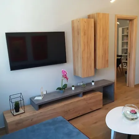 Urban House Aiolou * Athene